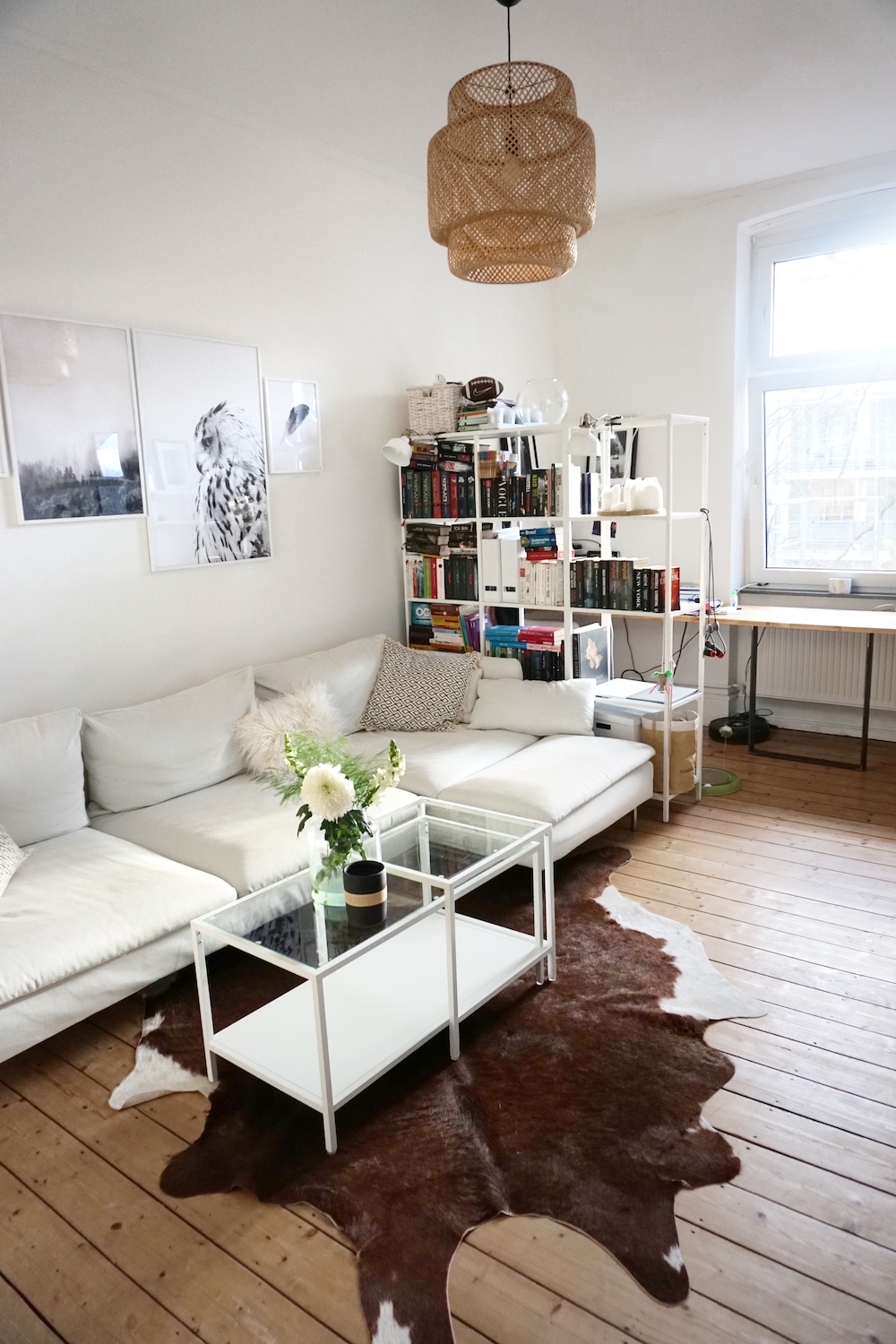 Livingroom White Interior